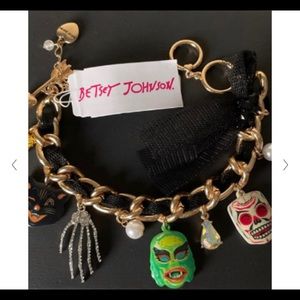 MAJOR ISO !!!! Betsey Johnson Halloween Charm Bracelet